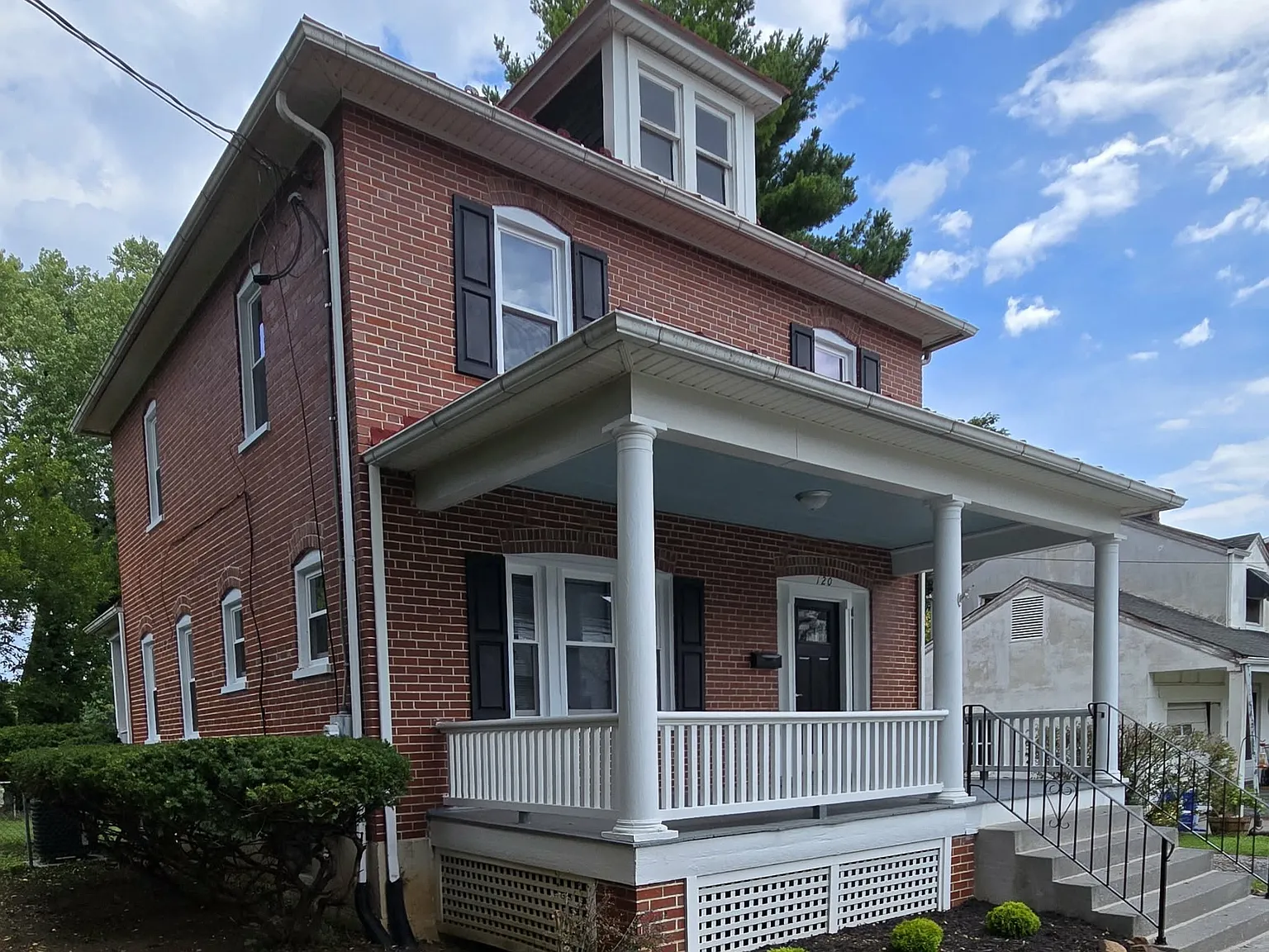 3 bed, 1480 sqft, $1,800 — Photo 2