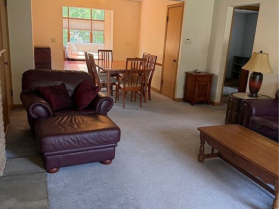 2nd image of 26822 Russell Rd