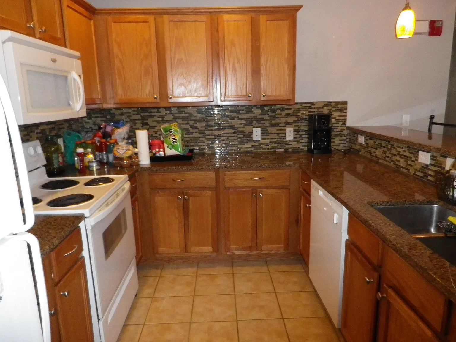 3 bed, 1163 sqft, $3,700 — Photo 4
