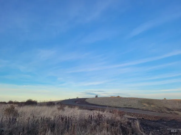 4 Stillwater Rd, Grangeville, ID 83530