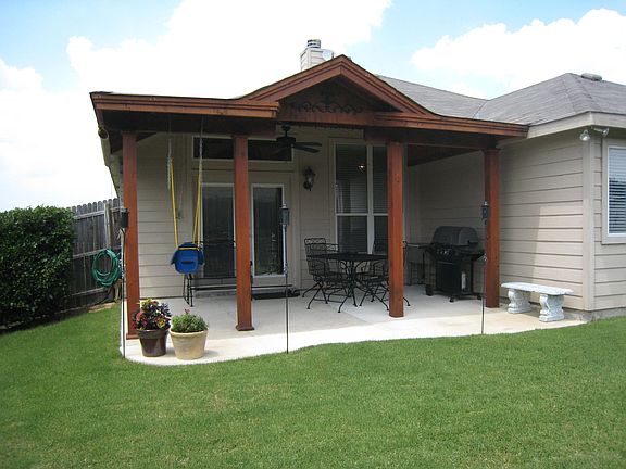 4th image of 9405 York Pl