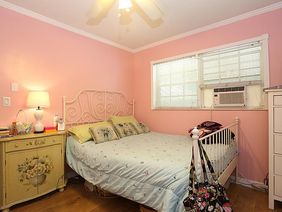 3rd image of 2331 SW 18 Ter Terrace #N