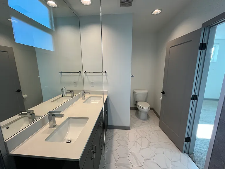 6230B Corson Ave S #6230B — Photo 3