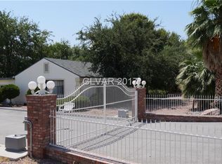 5626 S Sandhill Rd, Paradise, NV 89120