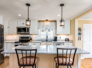 17 Verdon St, Salem, MA 01970