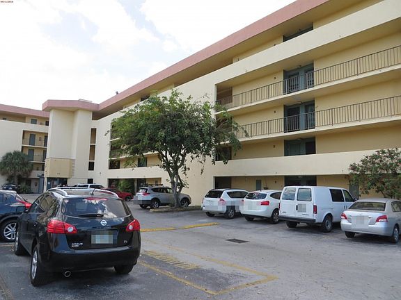 2nd image of 840 NW 87th Ave APT 401