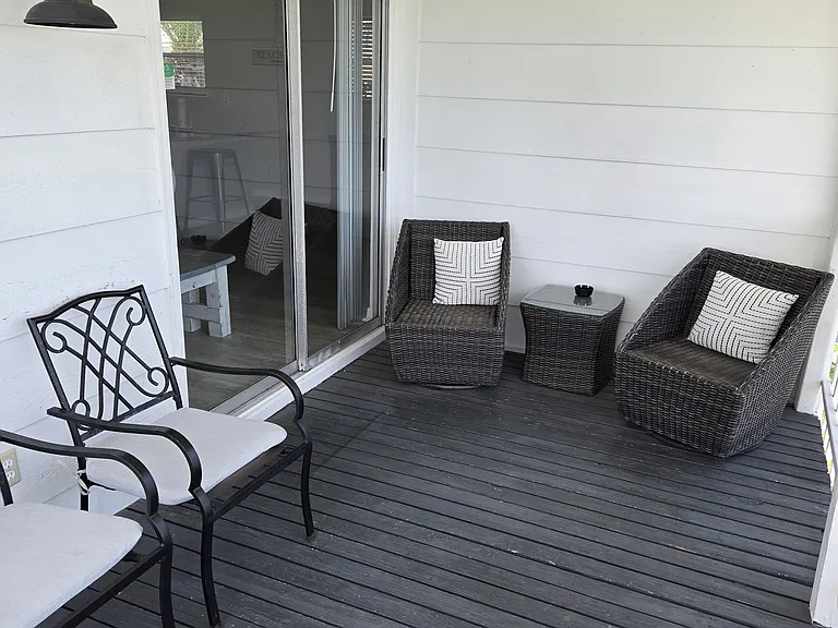 3393 Poinsettia Dr — Photo 10