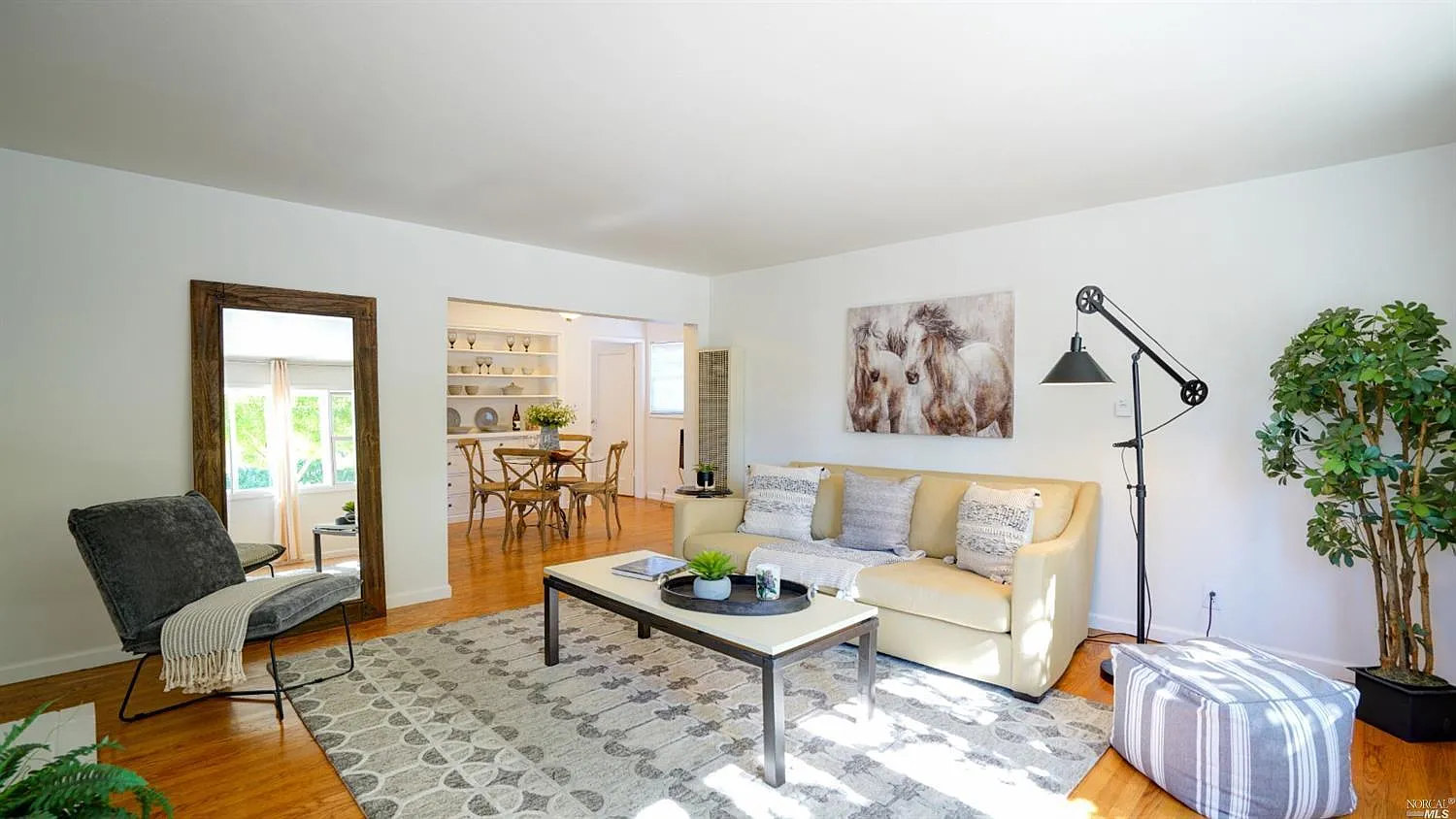 2 bed, 804 sqft, $2,500 — Photo 3