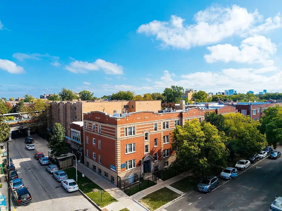 Building Photo 5