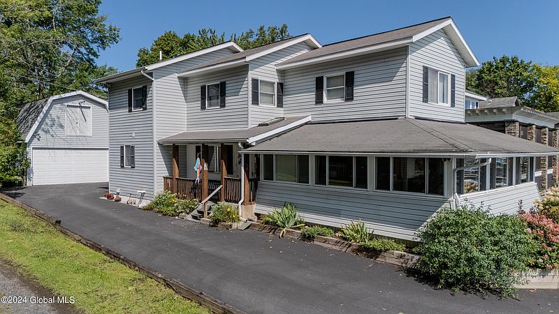 3rd image of 58 Riley Cove Road