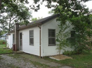 11018 E Iroquois Rd, Walkerton, IN 46574