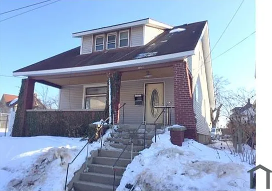 4 bed, 1678 sqft, $1,922 — Photo 2