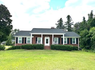 2 Timberlake Dr, Greenville, SC 29615