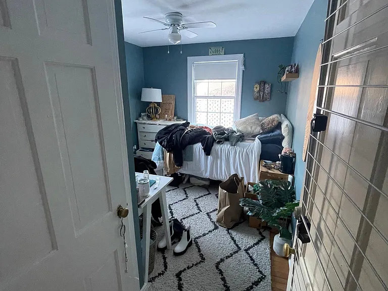 4025 Whitney Ave — Photo 12