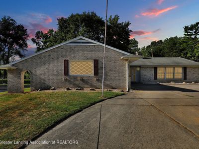 4758 Grandwoods Dr, Lansing, MI, 48917