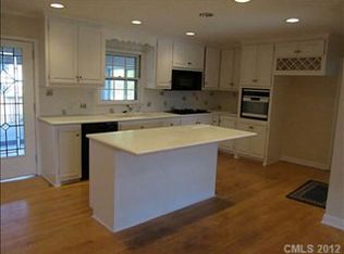 964 Sandswood Dr, Gastonia, NC 28054