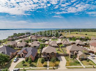 1813 Watermark Ln, Wylie, TX 75098