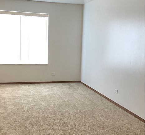 3rd image of 750 N Pioneer Rd APT 302