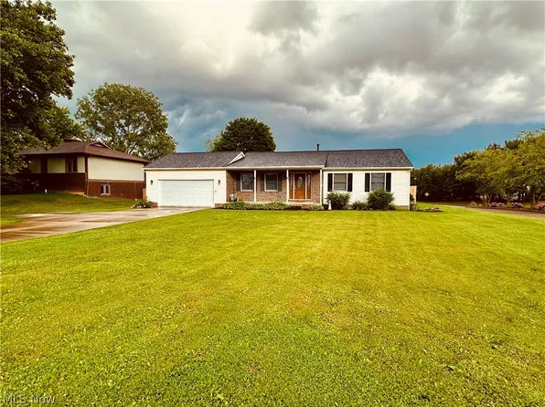 1932 Ravenna Ave, Louisville, OH 44641