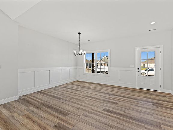 4th image of 758 Gainesway Dr