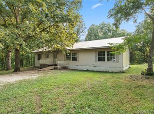 299 Vfw Rd, Eldon, MO 65026