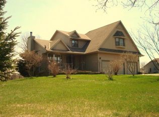 3370 Libby Ln, Green Bay, WI 54313