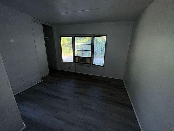 5th image of 1125 S Christiana Ave