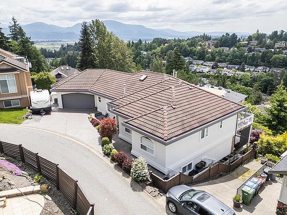2nd image of 2764 Saint Moritz Way