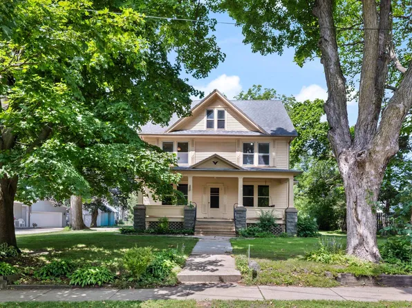 810 S Grove St, Ripon, WI 54971