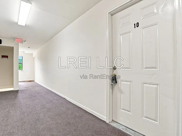 176 Thistlewood Ave #10 — Photo 2