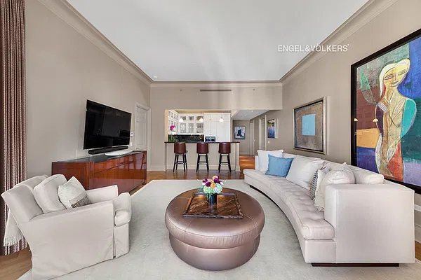 Living room, photo 1