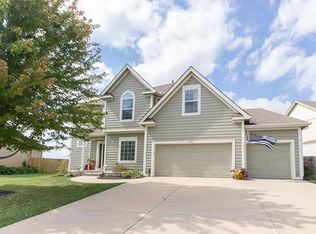 640 S Juniper St, Gardner, KS 66030