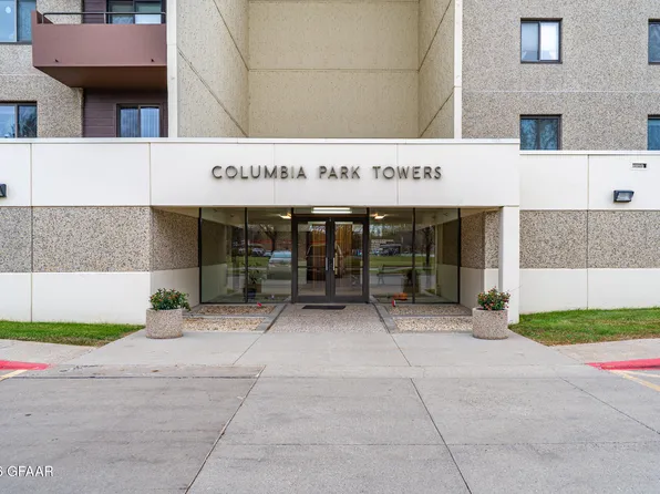 2200 S 29th St Unit 74, Grand Forks, ND 58201