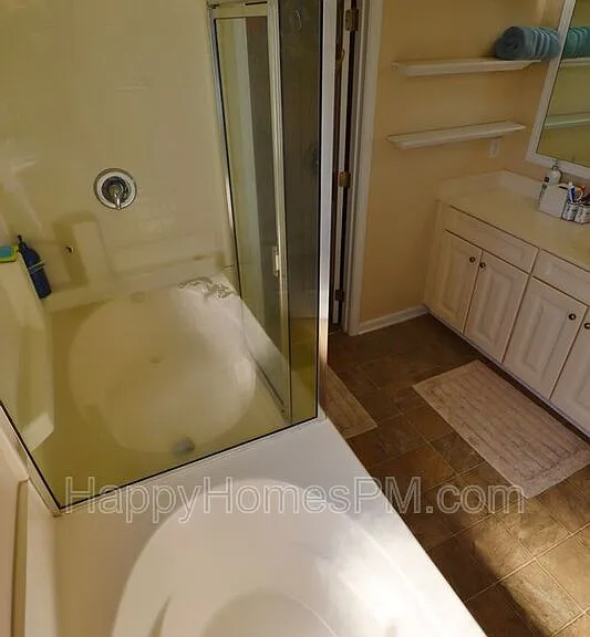 9650 Islesworth Way — Photo 9