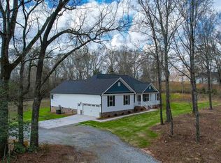 769 Seagull Ln, Prosperity, SC 29127