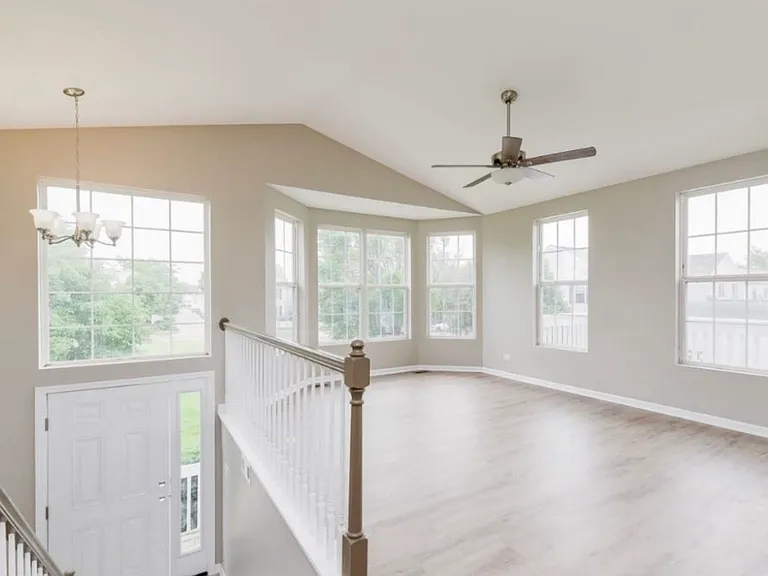 1670 Park Vista Ln — Photo 2
