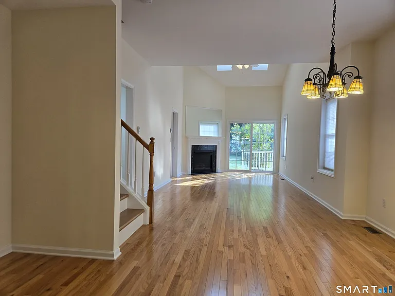 511 Elm St #9-1 — Photo 6