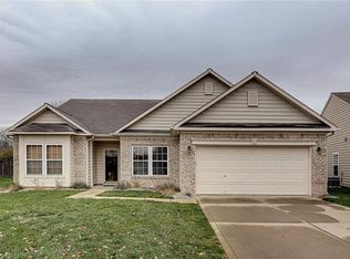 6520 Southern Cross Dr, Indianapolis, IN 46237