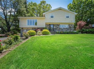 133 Parkview Rd, Elmsford, NY 10523