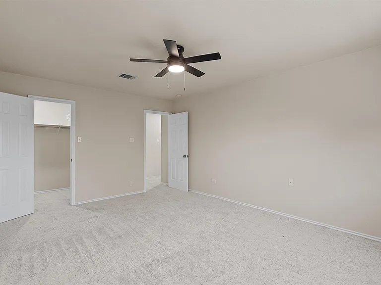 201 Covala Dr — Photo 30