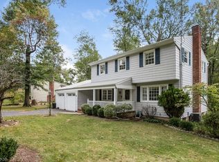 165 Lawrence Dr, Berkeley Heights, NJ 07922