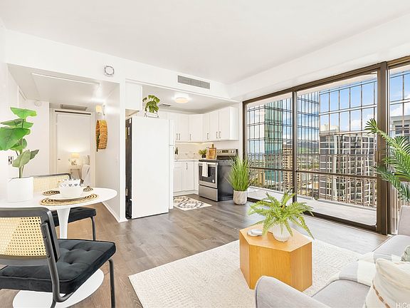 3rd image of 225 Queen St APT 25C