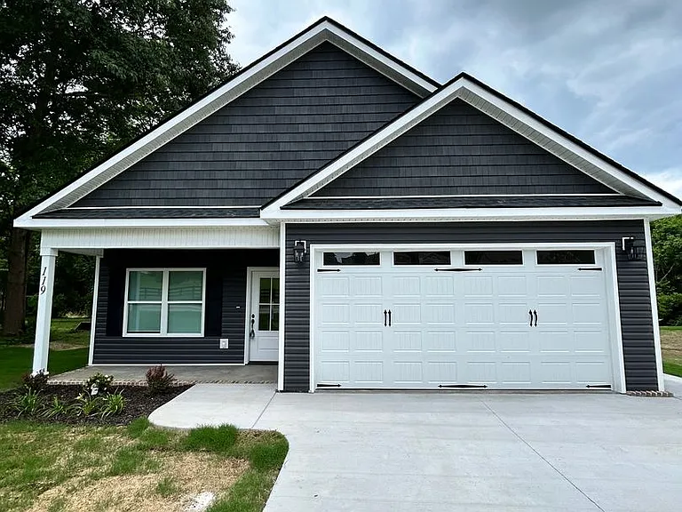 119 Gentry Rd — Photo 1