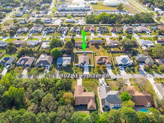 5th image of 902 SE Proctor Ln