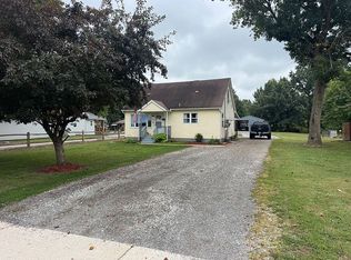 310 Brown St, Brighton, IL 62012