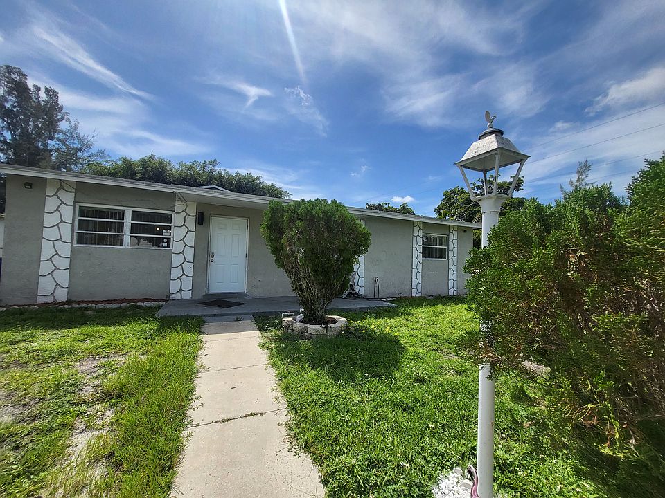1st image of 340 NW 4th Ave #2