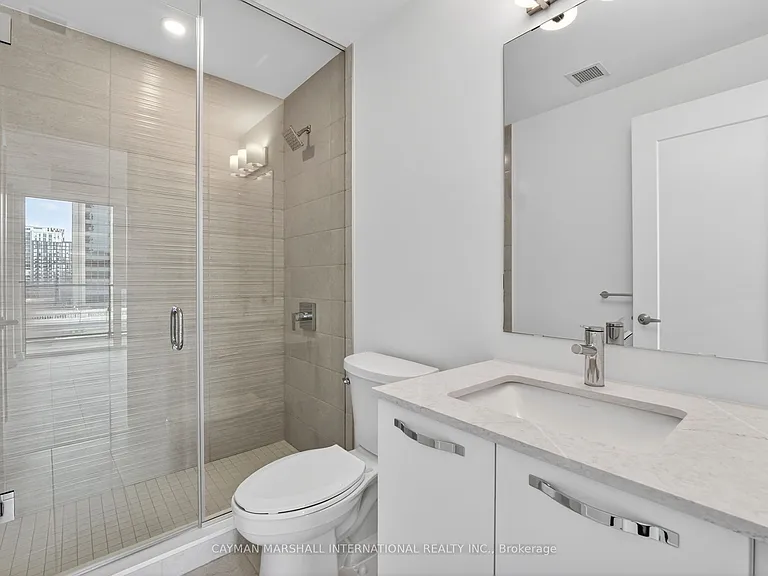75 James St S #804 — Photo 7