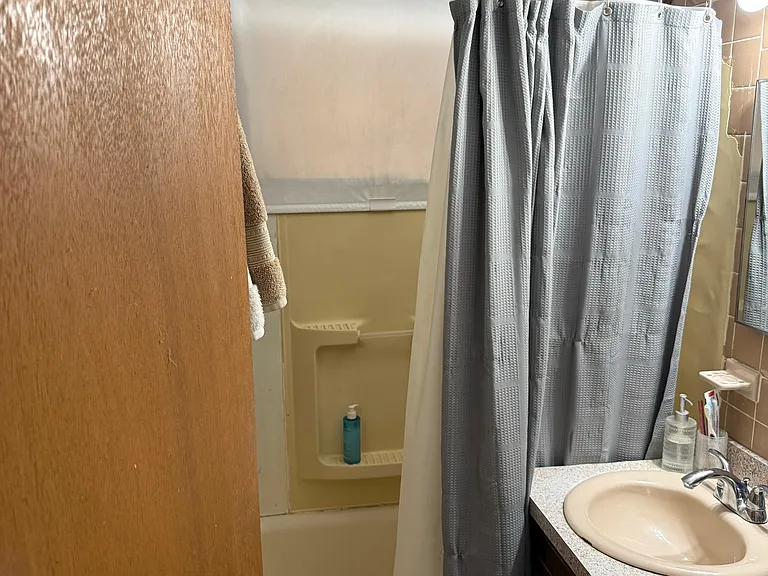 311 Lehrer Ave — Photo 8