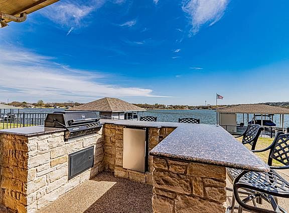 4th image of 2606 Harborside Dr