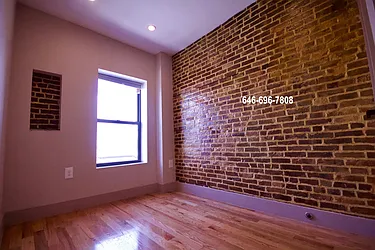 Rented by Meller Maayan S